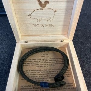 Pig and hen men's rope bracelet (Don Dino) Army/Black (Size: 6 3/4 inches)